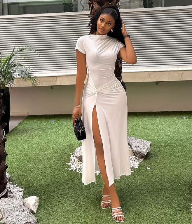 7 Outfit Ideas for Slim Tall Girls That Are Stylish & Trendy