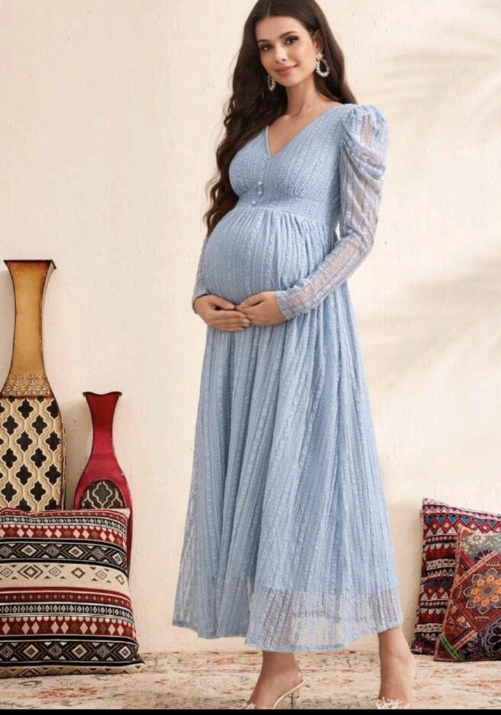 Maxi dress with sleeves 