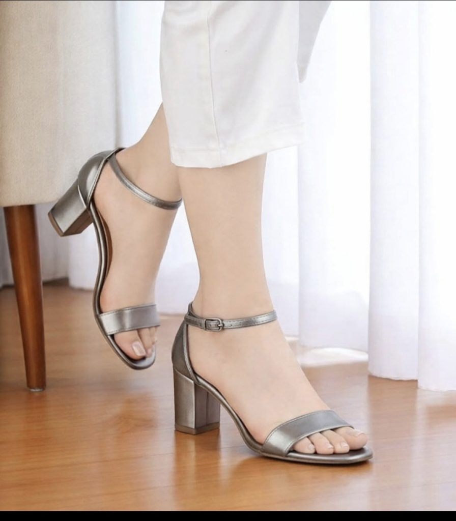 Statement shoe capsule 