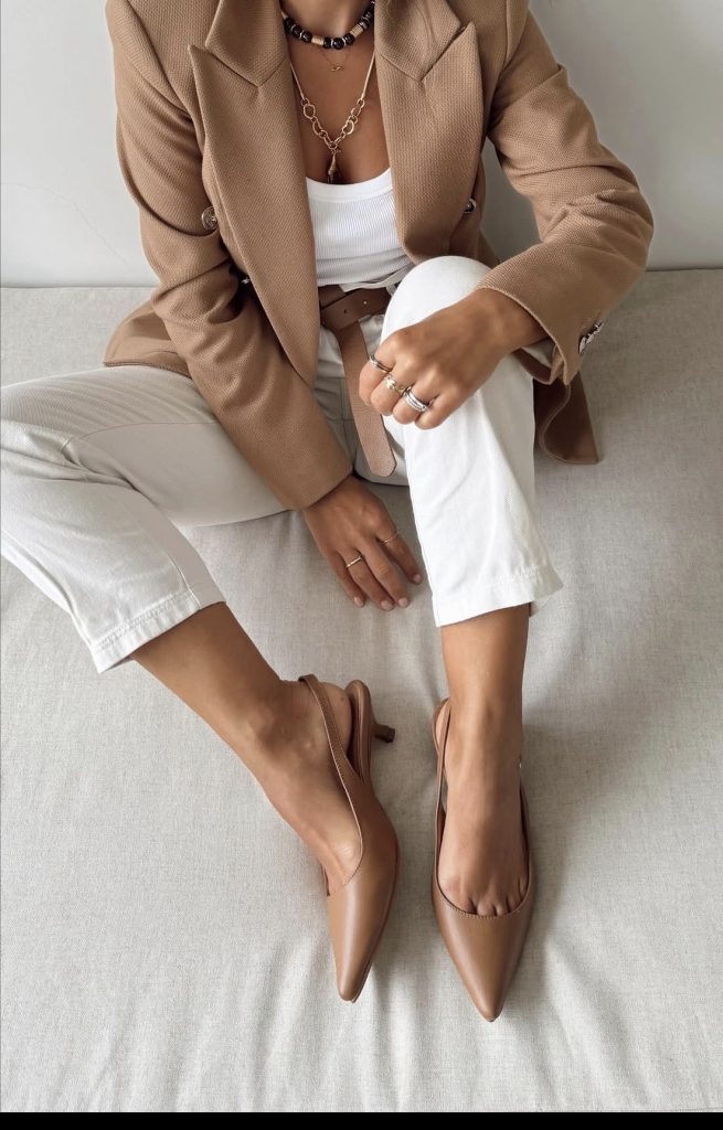 Pointed toe shoe capsule