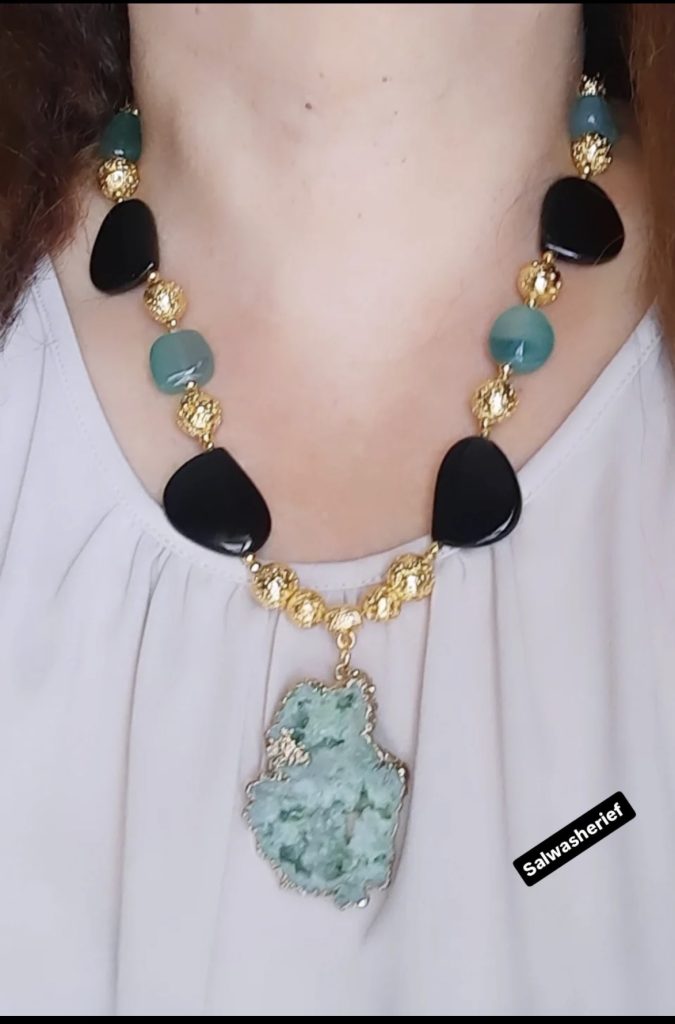 Statement necklace