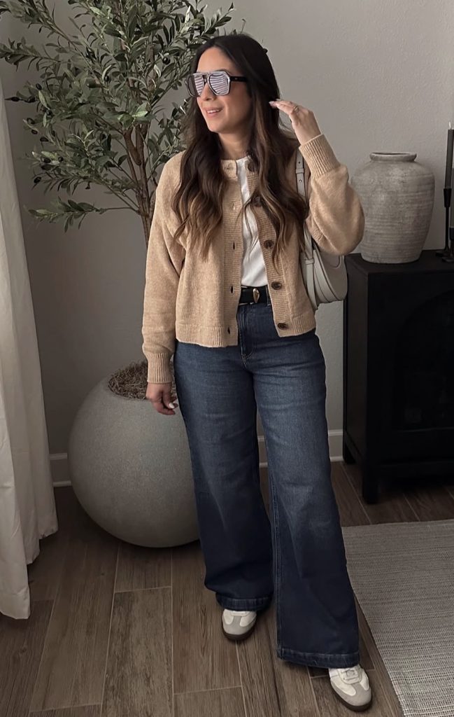 Cropped Cardigan With High-Waisted Jeans