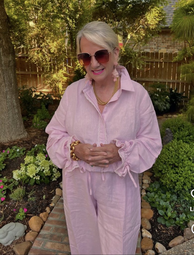 Two-Piece Set in a Soft Color