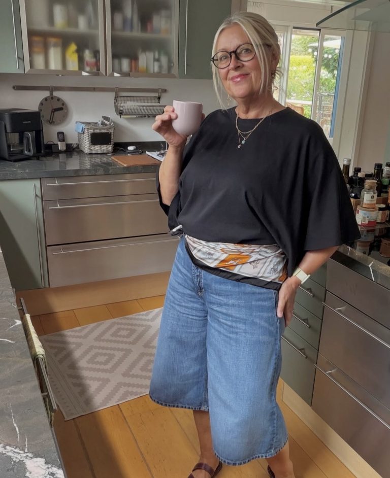 7 Elegant Casual Outfits for Women Over 50 That  Look Put-Together