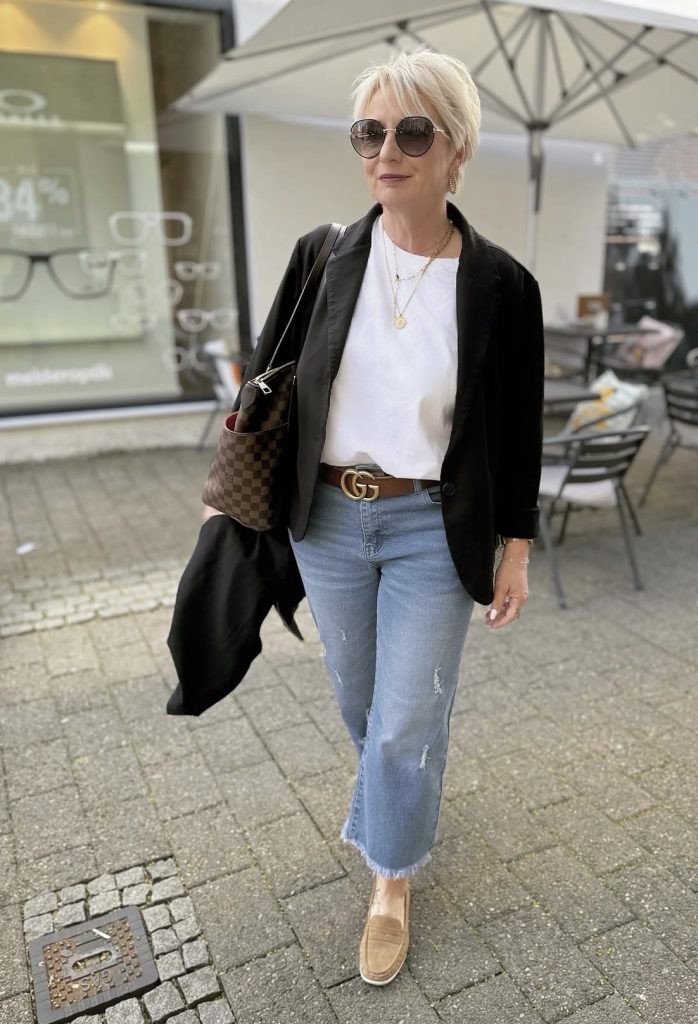 Boyfriend Jeans with a Blazer for a Polished Look