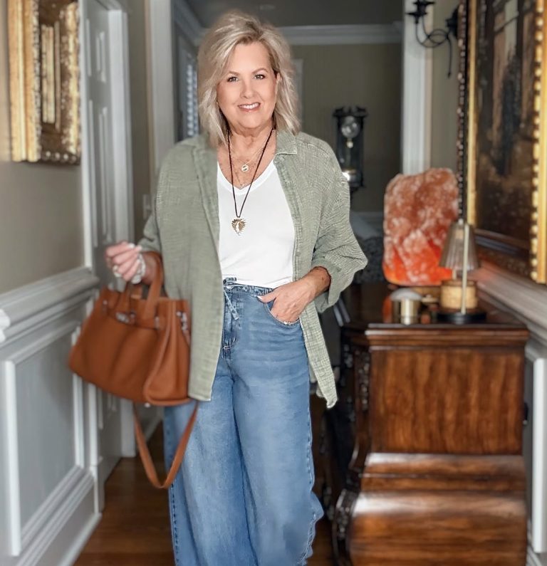 6 Classy Casual Office Outfits For Women Over 50