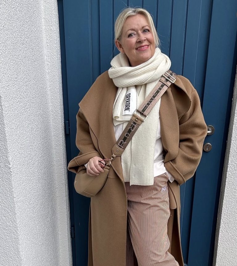 6 Casual Winter Outfit Ideas for Women Over 50 You Should Have