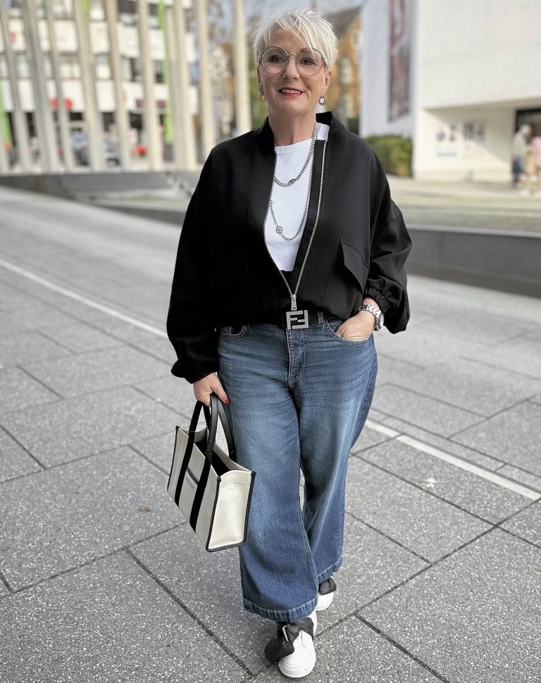 5 Chic Winter Jean Outfits for Women Over 50