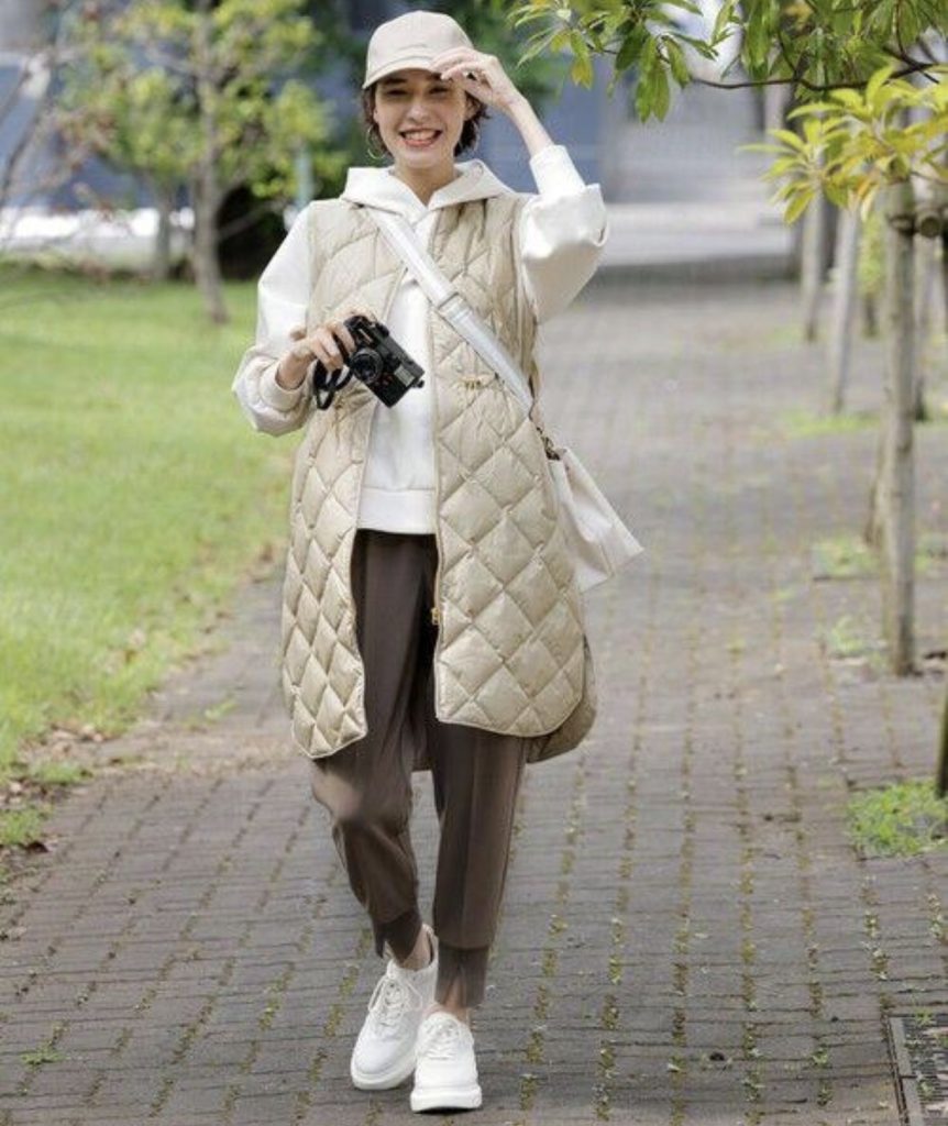 Quilted Vest, Turtleneck and Comfortable Pants