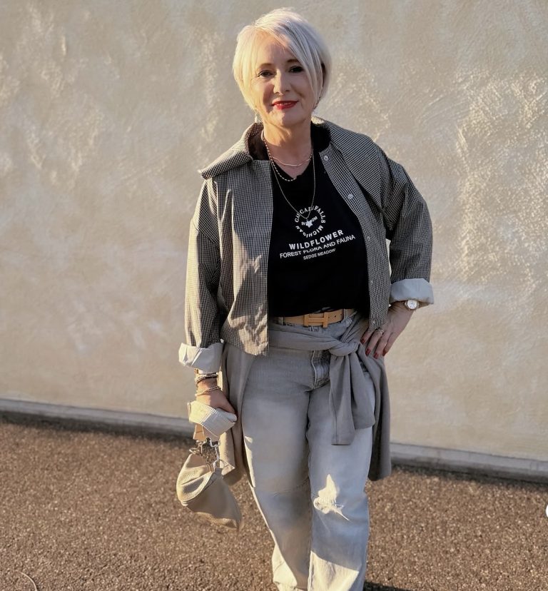 6 Casual Fall Outfit Ideas for Women Over 60