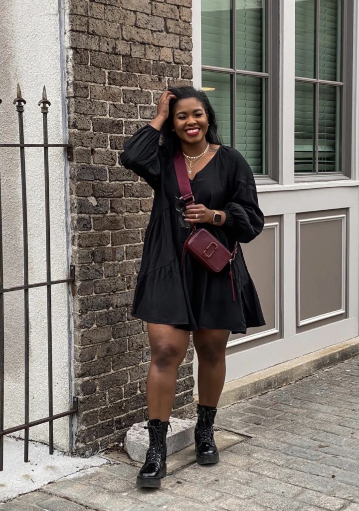 All-Black Outfit With a Statement Crossbody Bag